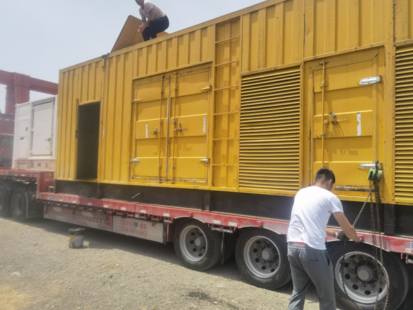 东光除了负载情况和发动机维护，还有哪些因素会影响 200kw 柴油发电机的油耗？
