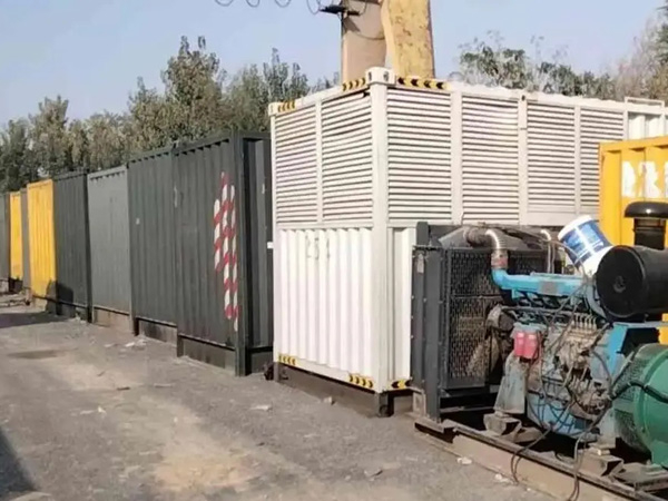东光200KW柴油发电机机组每小时油耗是多少?
