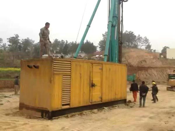 东光如何判断水冷式机油散热器密封件是否需要更换？